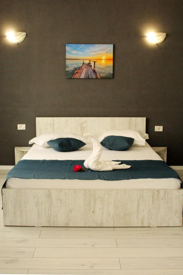 Enki Hotel Eforie Bagian luar foto